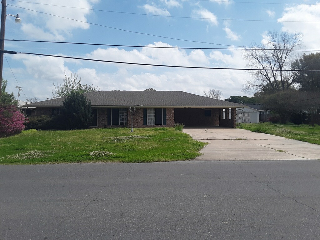 Property at 511 NORTH MONTGOMERY AVE, KAPLAN, LA, 70548, case 116909